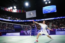 Paris 2024: Loh exits after brave battle with Axelsen