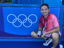 Read about Champions Behind the Scenes - Hong Zhen