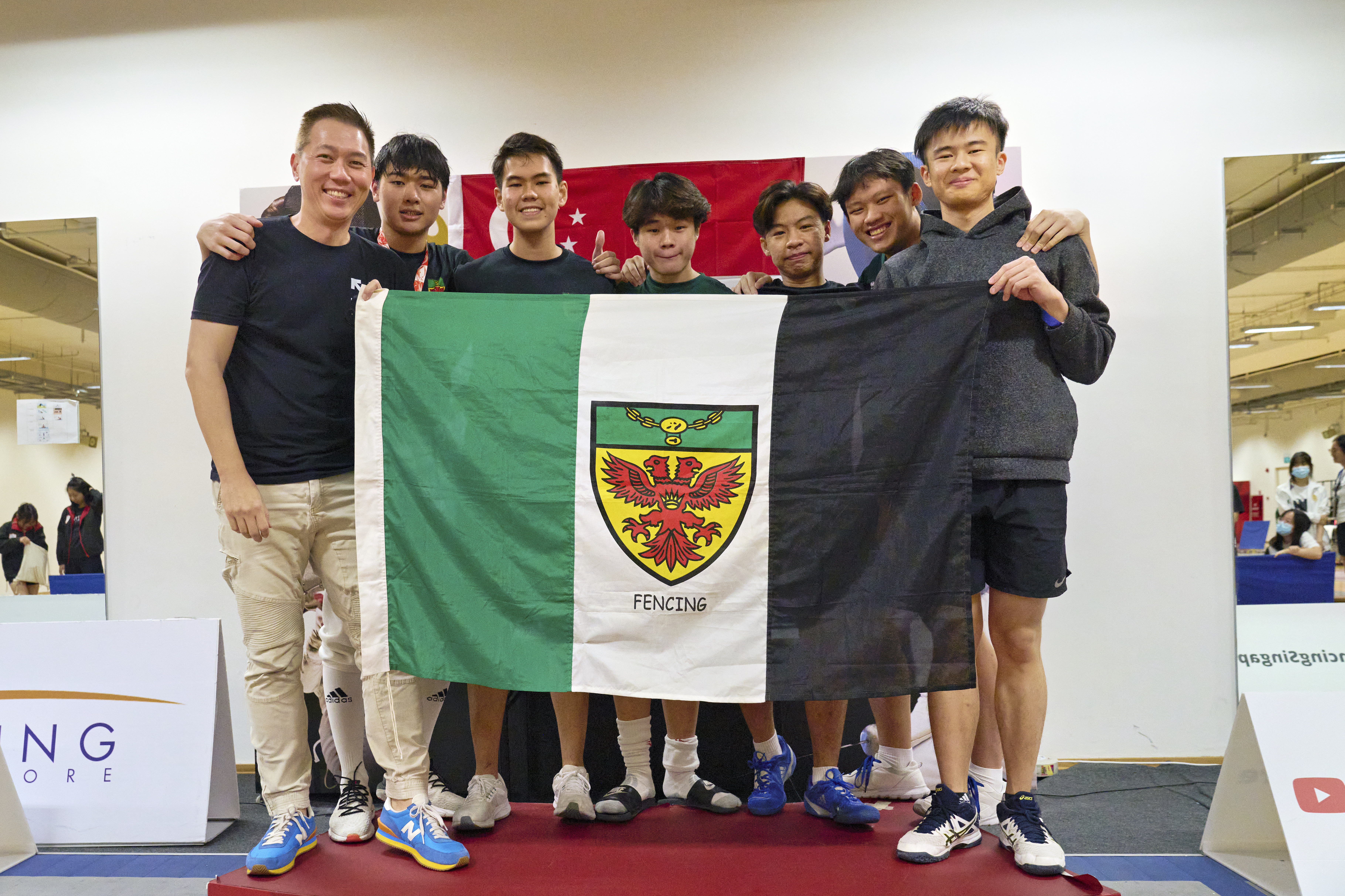 2023_04_20 Fencing Sabre A Div Boys Photo by Eric Koh, Raffles Instituition Fencers and staff(Leo Trevor Dong, second from left) DSC09685