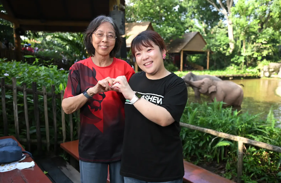 Stephanie Song (right) with Mdm Emily (left)